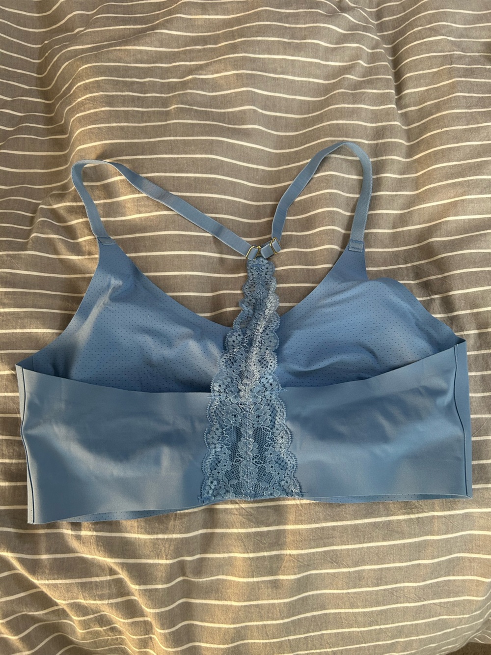Knix Knixy Lace Racerback bralette, in the color Daylight - Picture 2 of 8